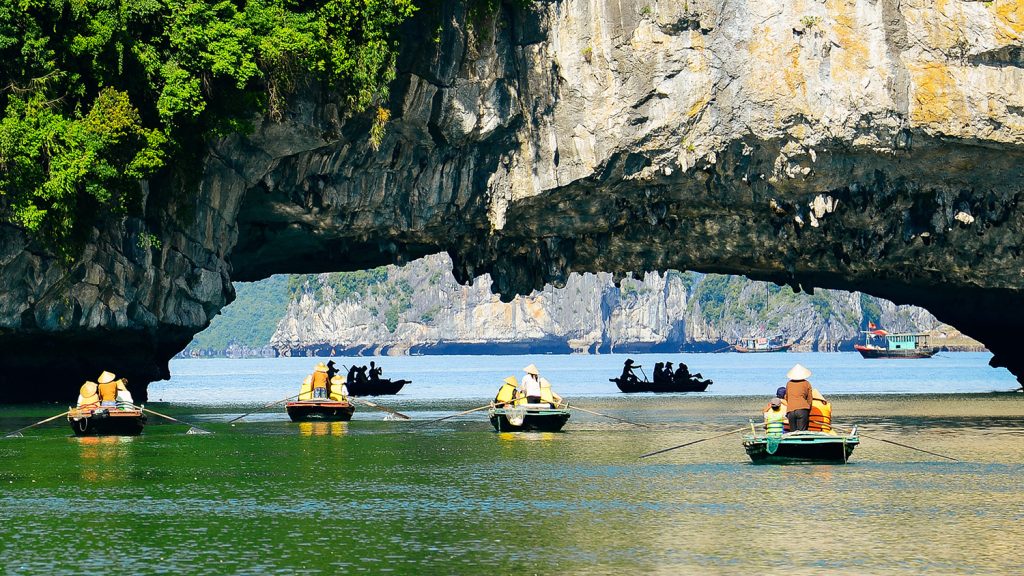 Hà Nội Bái Đính Tràng An Hạ Long Yên Tử 2 ngày 1 đêm